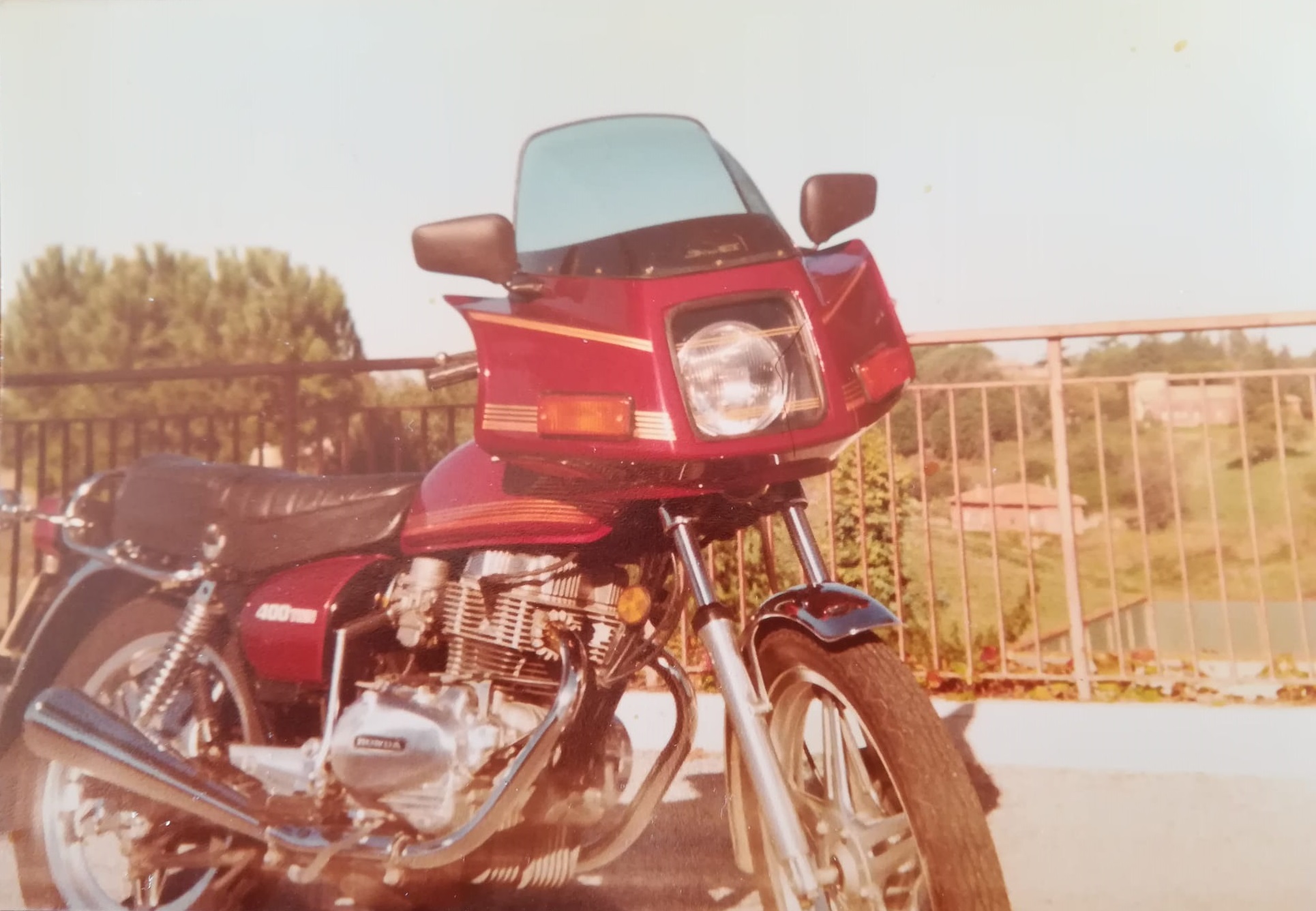 foto Honda 400 Twin